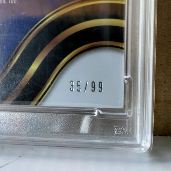🏈🏆Lamar Jackson "Player-Worn Materials Black Patch - 35/99 Insert" Slab🏆🏈 - Picture 7 of 8